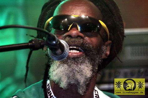 Earl Chinna Smith (Jam) 